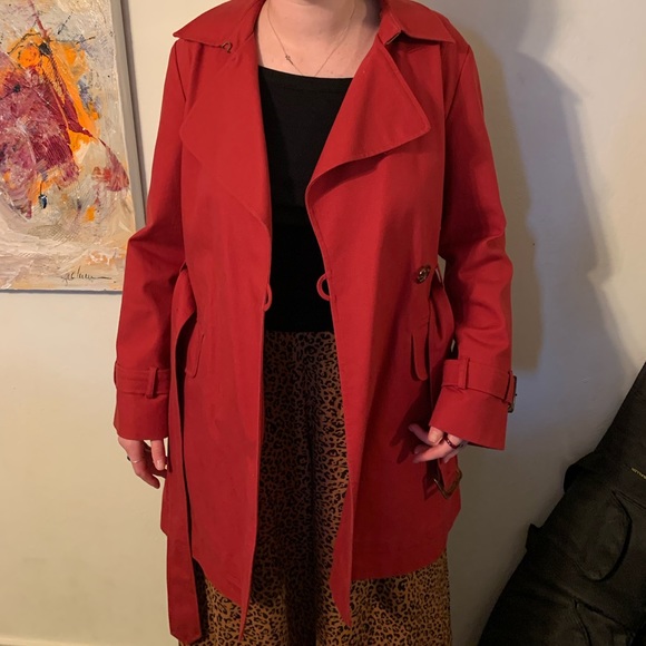 Perfect Condition Talbots Red Belted “Stretch” Trench Coat, Size 6 - Picture 3 of 4